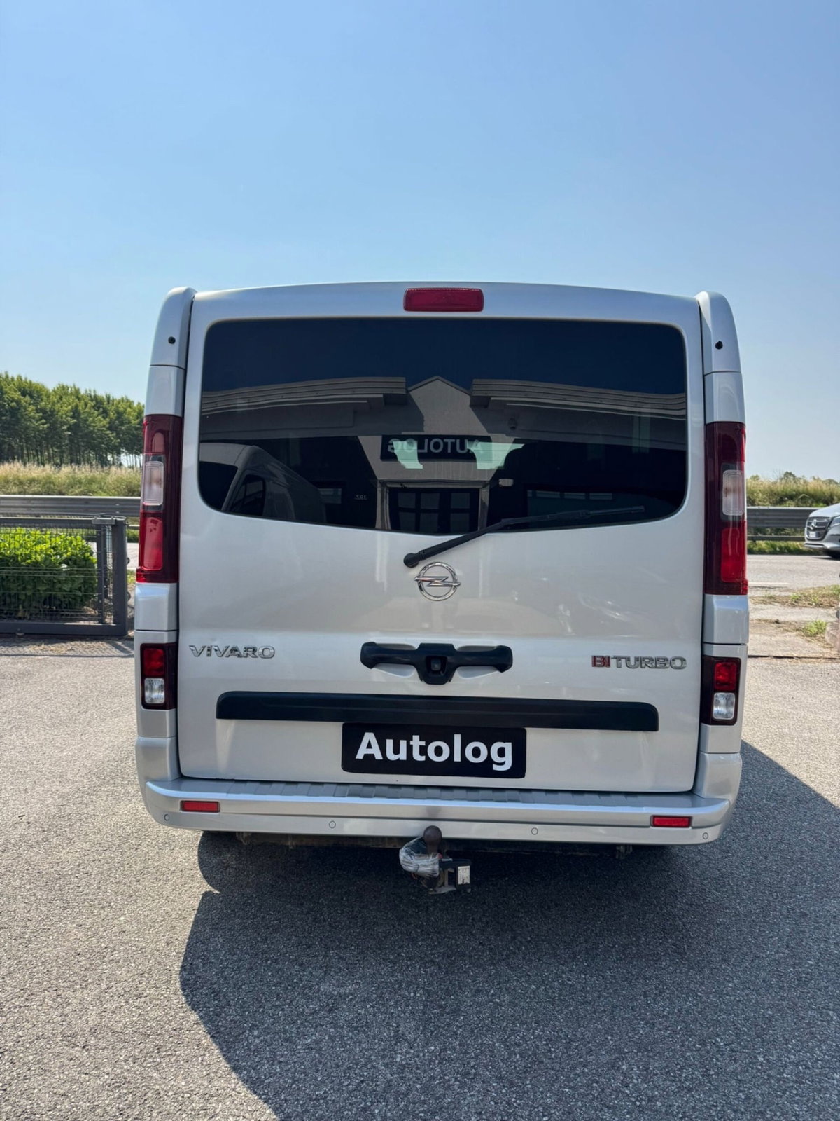 Opel Vivaro Furgone 29 1.6 BiTurbo 145CV S&S PL-TN Combi N1 (4)