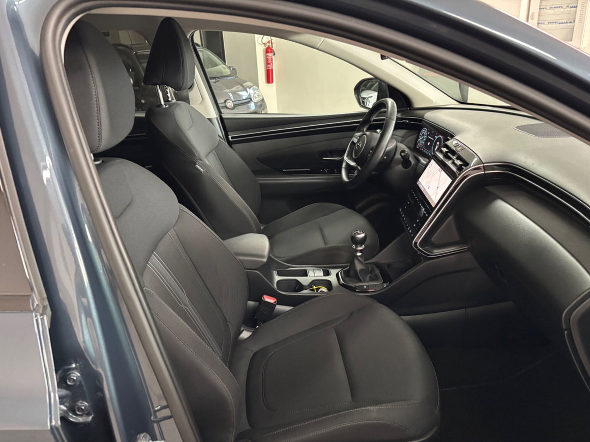 Hyundai Tucson 1.6 crdi 48V Xline 2wd imt (13)