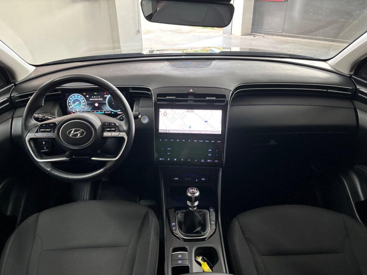 Hyundai Tucson 1.6 crdi 48V Xline 2wd imt (14)