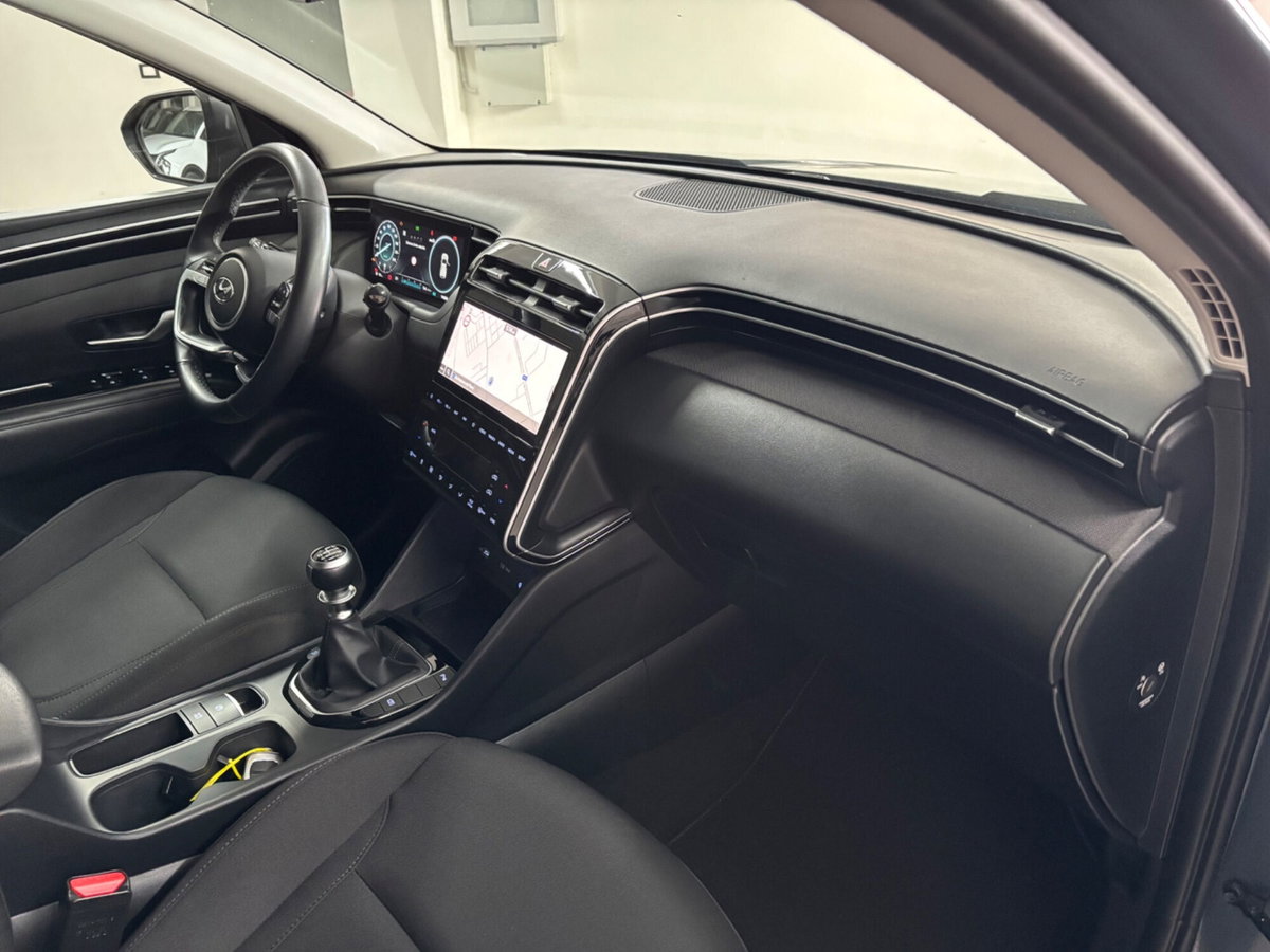 Hyundai Tucson 1.6 crdi 48V Xline 2wd imt (15)