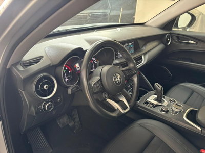 Alfa Romeo Stelvio Stelvio 2.2 Turbodiesel 190 CV AT8 RWD Executive (14)