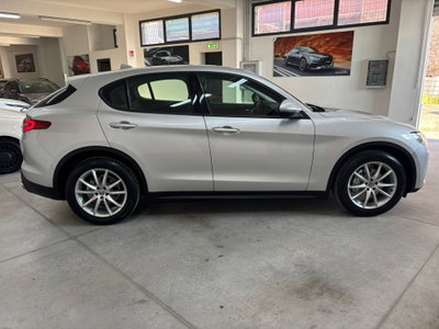 Alfa Romeo Stelvio Stelvio 2.2 Turbodiesel 190 CV AT8 RWD Executive (8)