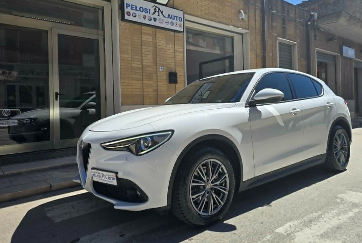 Alfa Romeo Stelvio Stelvio 2.2 Turbodiesel 150 CV AT8 RWD Super