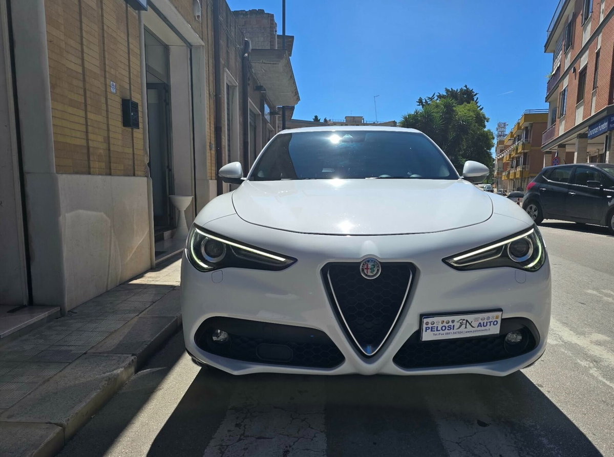 Alfa Romeo Stelvio Stelvio 2.2 Turbodiesel 150 CV AT8 RWD Super (2)