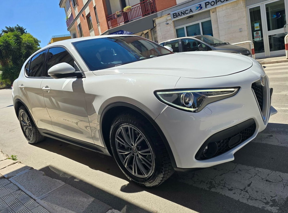 Alfa Romeo Stelvio Stelvio 2.2 Turbodiesel 150 CV AT8 RWD Super (3)