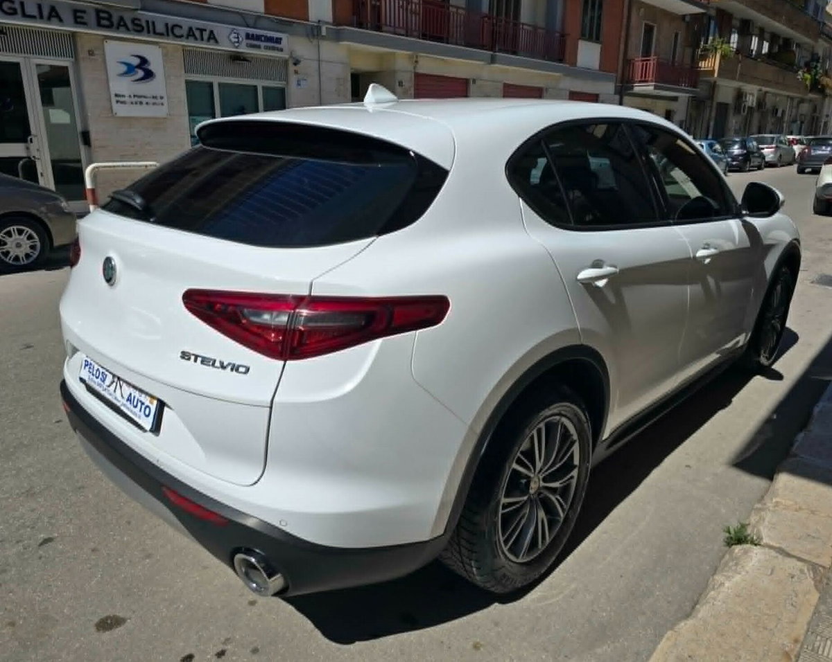 Alfa Romeo Stelvio Stelvio 2.2 Turbodiesel 150 CV AT8 RWD Super (6)