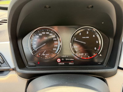BMW X1 sDrive18d xLine Plus (15)