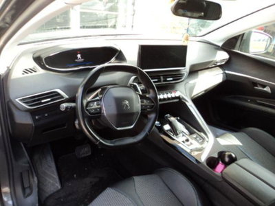 Peugeot 3008 BlueHDi 130 S&S EAT8 GT (7)
