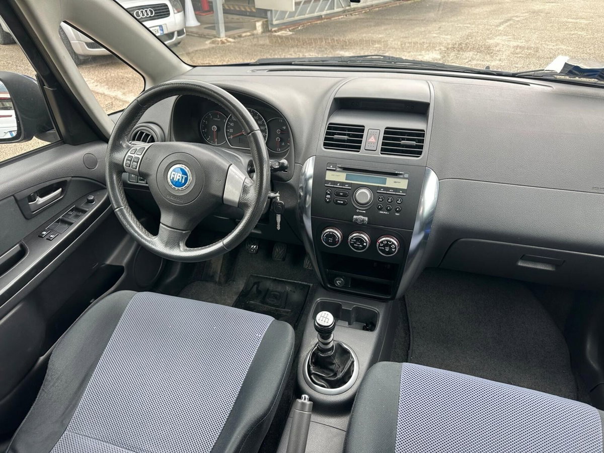 Fiat Sedici 1.9 MJT 4x4 Dynamic (17)