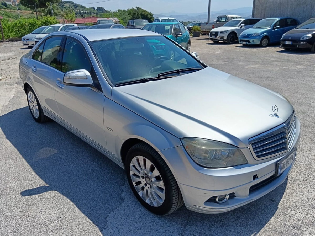 Mercedes-Benz Classe C 220 CDI Elegance (10)