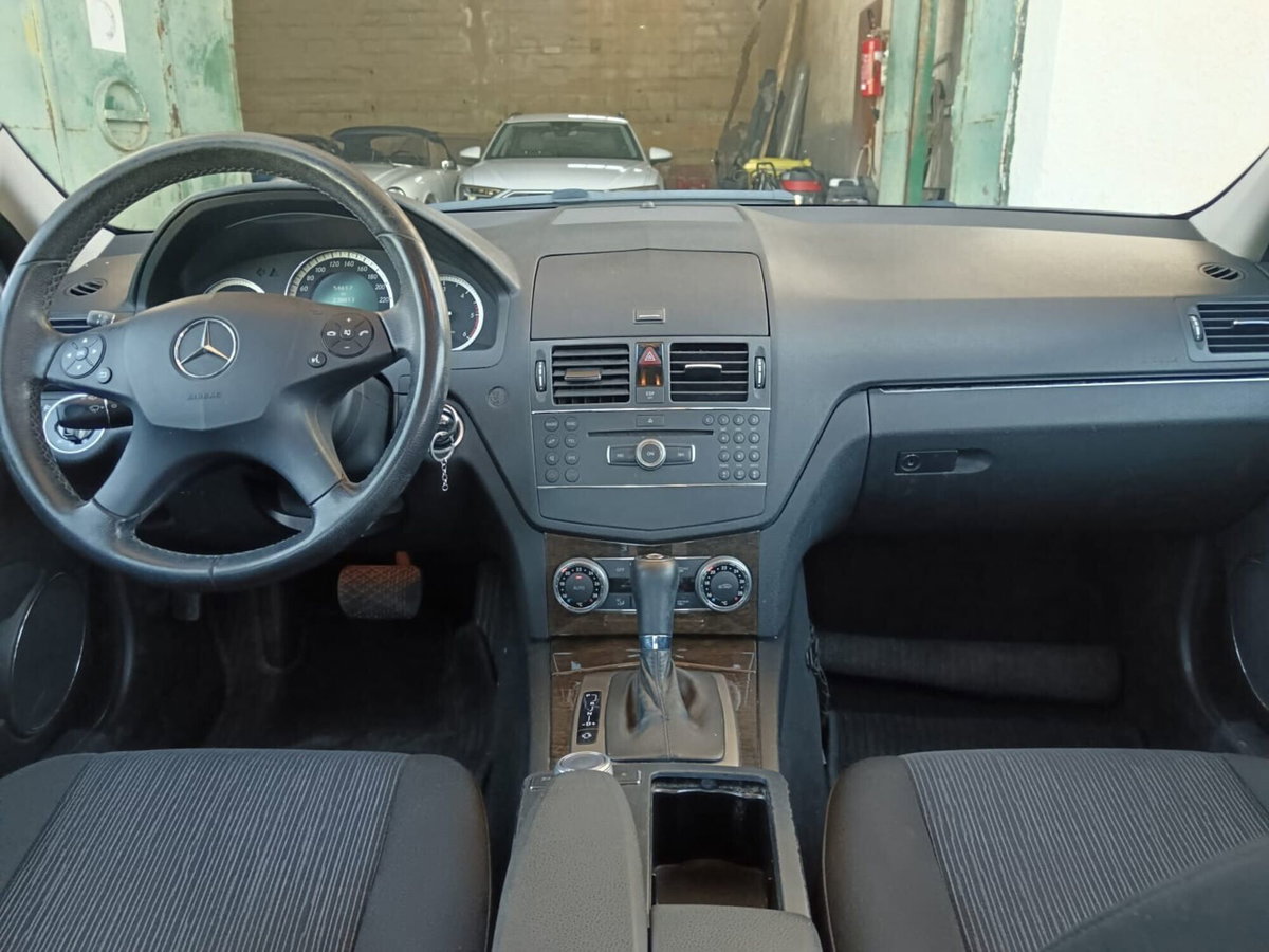 Mercedes-Benz Classe C 220 CDI Elegance (5)