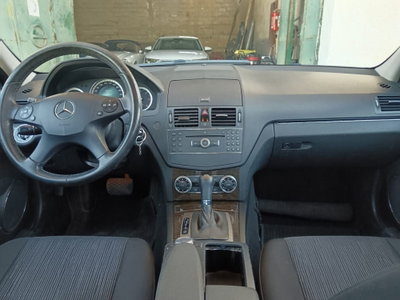 Mercedes-Benz Classe C 220 CDI Elegance (5)