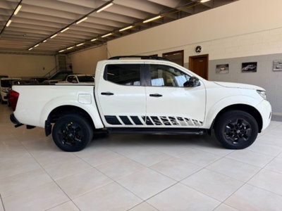 Nissan Navara 2.3 dCi 190 CV 7AT 4WD Double Cab N-Guard (4)