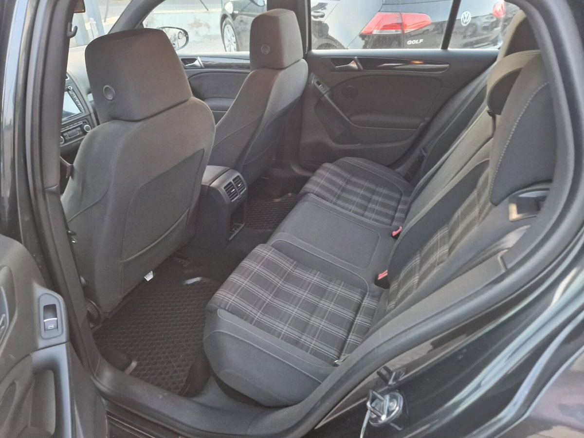 Volkswagen Golf 2.0 TDI 170CV DPF DSG 5p. GTD (12)