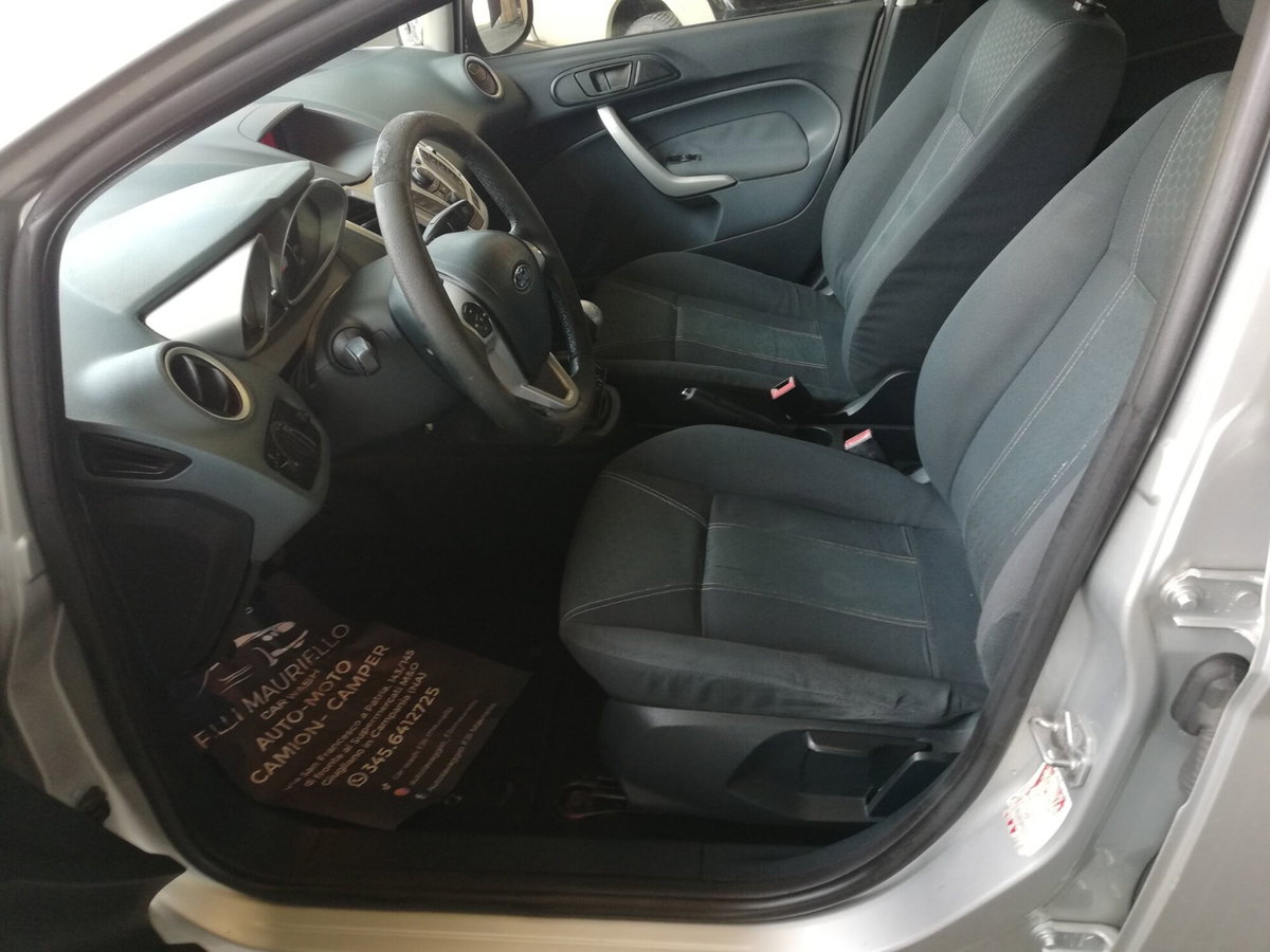 Ford Fiesta 1.4 TDCi 5p. Ghia (7)
