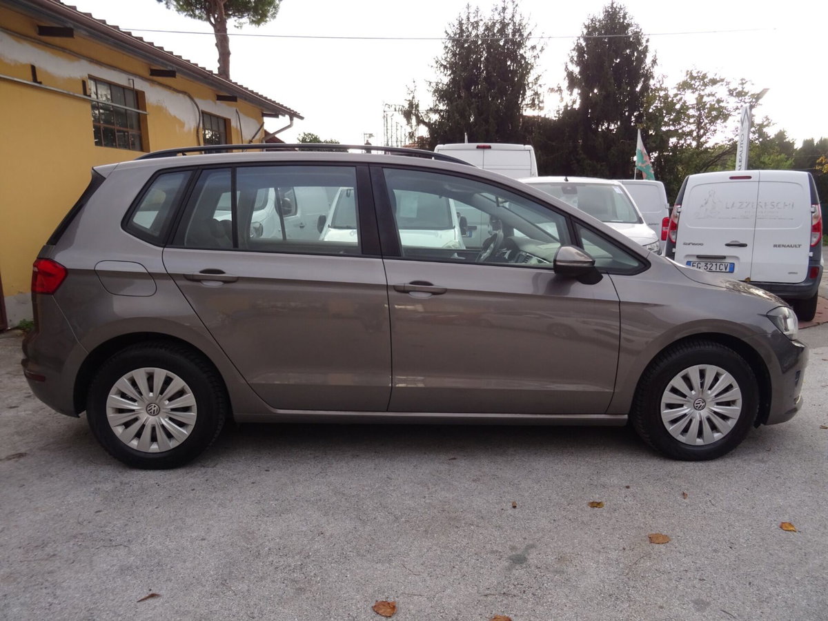 Volkswagen Golf 1.6 TDI 90 CV 5p. Trendline BlueMotion Technology (10)