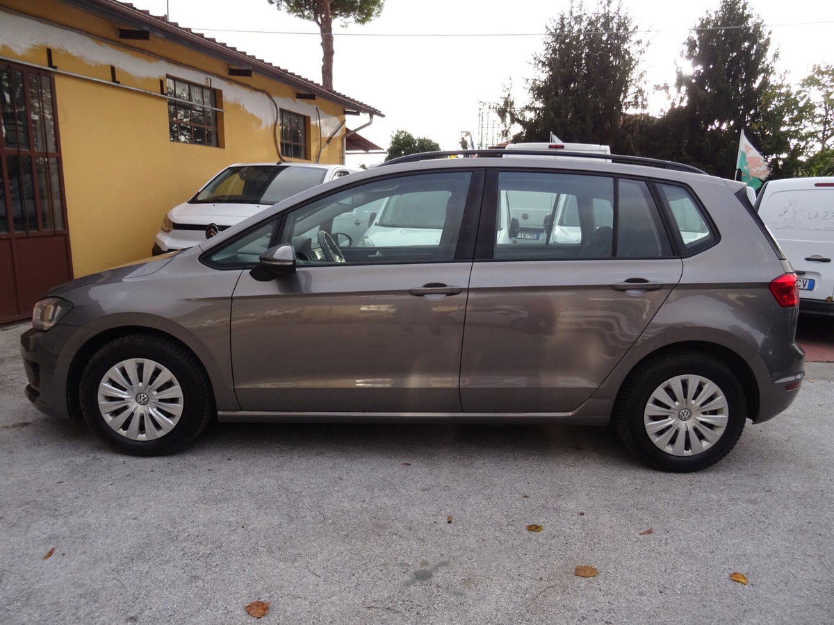 Volkswagen Golf 1.6 TDI 90 CV 5p. Trendline BlueMotion Technology (8)