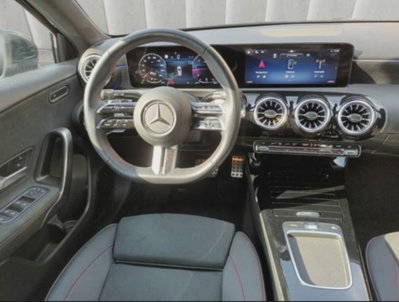 Mercedes-Benz Classe A Sedan 180 d AMG Line Premium Plus auto (10)