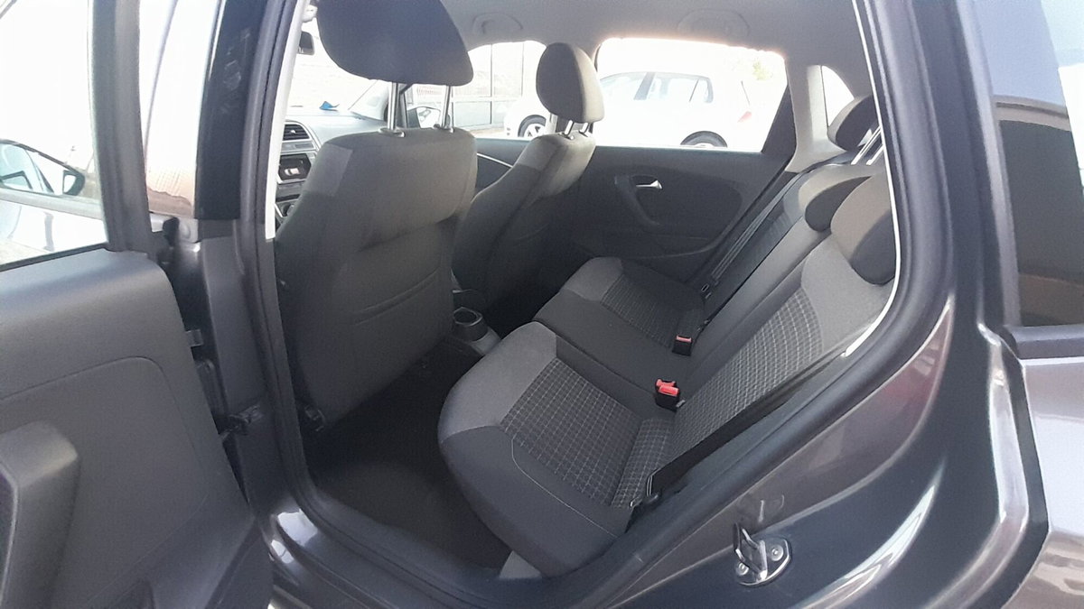 Volkswagen Polo 1.4 TDI 5p. Trendline BlueMotion Technology (17)