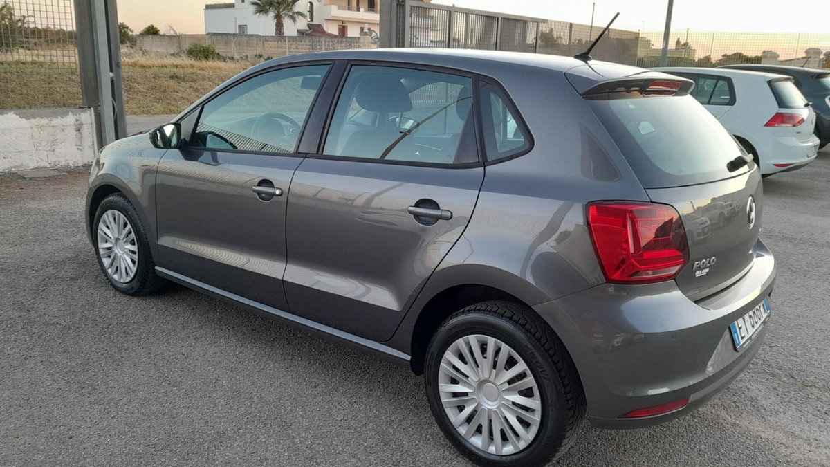 Volkswagen Polo 1.4 TDI 5p. Trendline BlueMotion Technology (18)