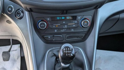 Ford Kuga 1.5 EcoBoost 120 CV 2WD (10)