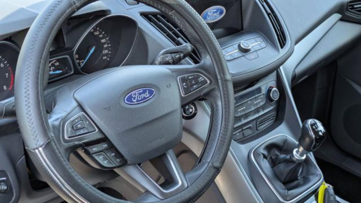 Ford Kuga 1.5 EcoBoost 120 CV 2WD (11)
