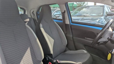Toyota Aygo X 1.0 Lounge 72cv (10)