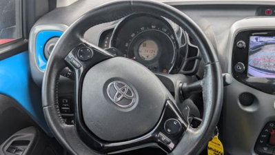 Toyota Aygo X 1.0 Lounge 72cv (8)