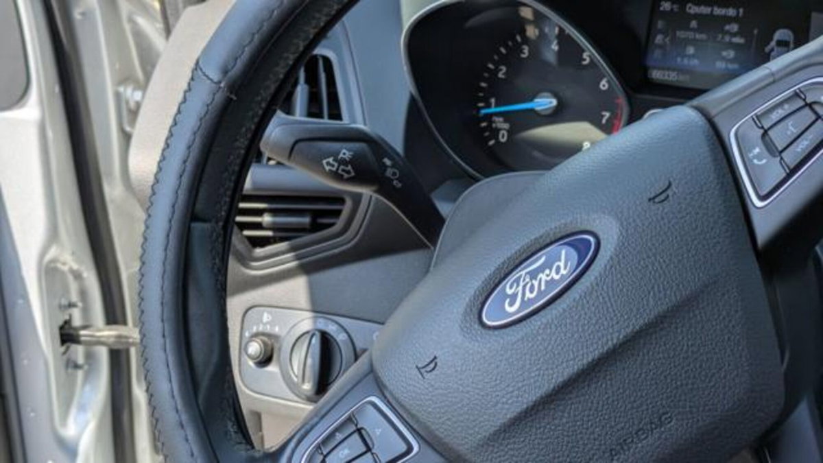 Ford Kuga 1.5 EcoBoost 120 CV 2WD (6)