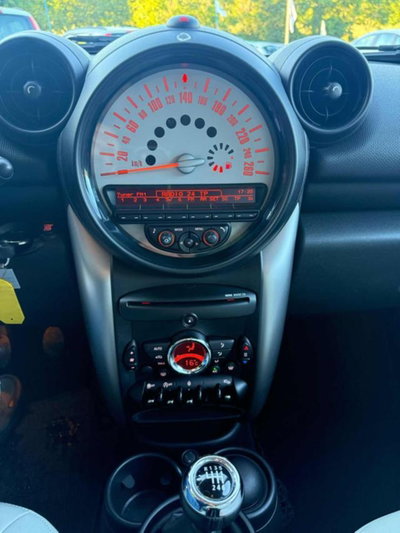 MINI Mini Countryman 1.6 Cooper D Countryman (10)