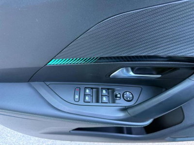 Peugeot 2008 BlueHDi 110 S&S Allure Pack (13)