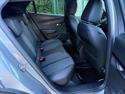 Peugeot 2008 BlueHDi 110 S&S Allure Pack (16)