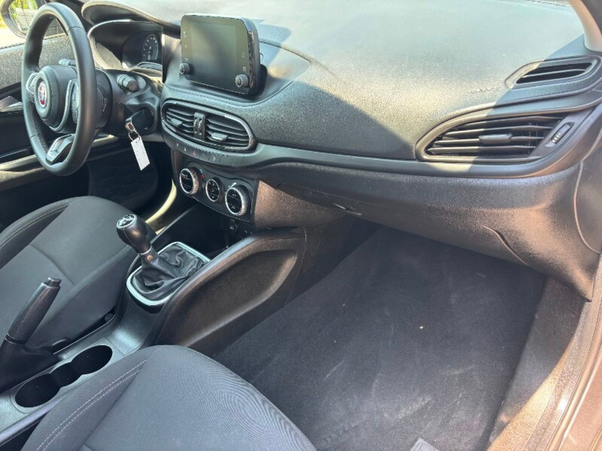 Fiat Tipo Station Wagon Tipo 1.0 SW Business (16)