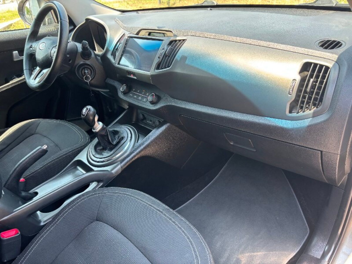 Kia Sportage 2.0 CRDI VGT AWD Active (18)