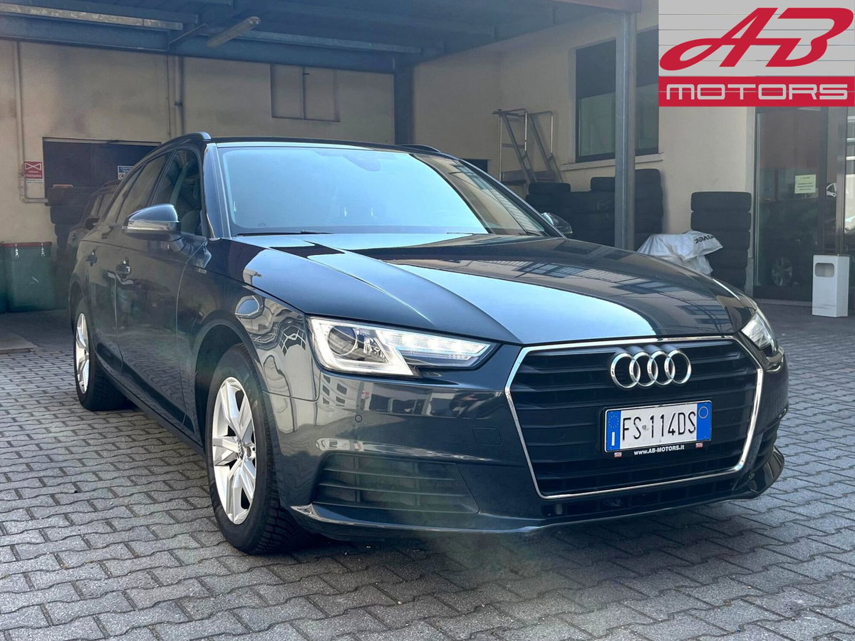 Audi A4 Avant 2.0 TDI 150 CV Business (3)