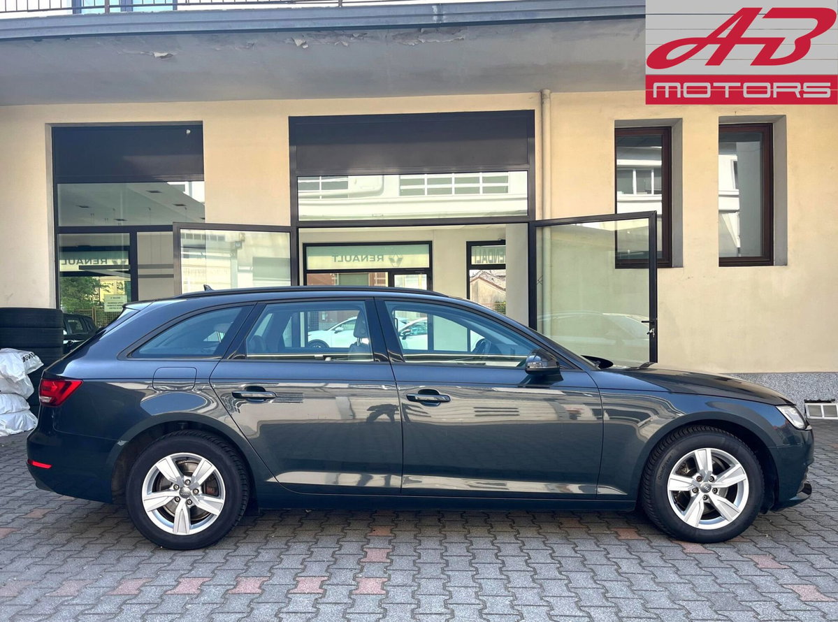 Audi A4 Avant 2.0 TDI 150 CV Business (4)