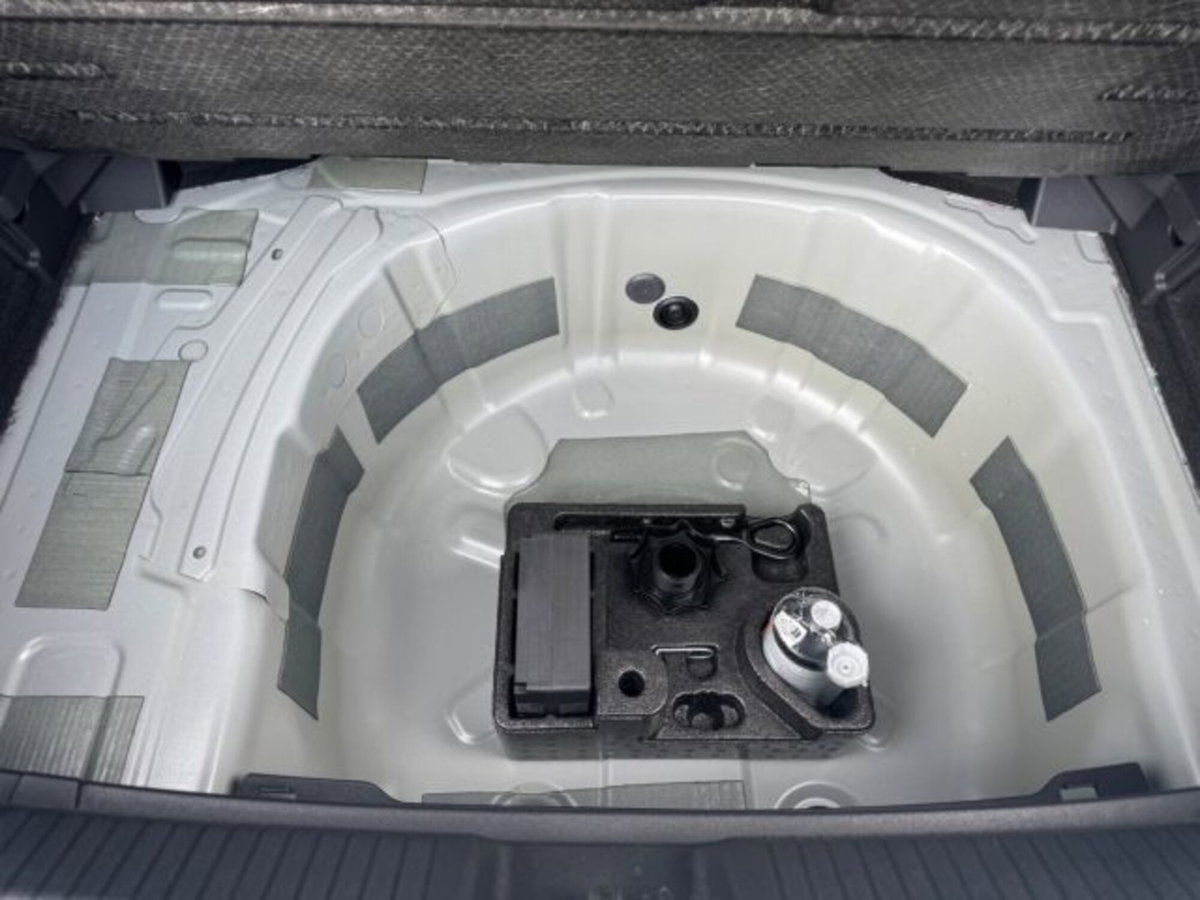 Volkswagen Polo 1.0 tsi Edition 95cv dsg (16)