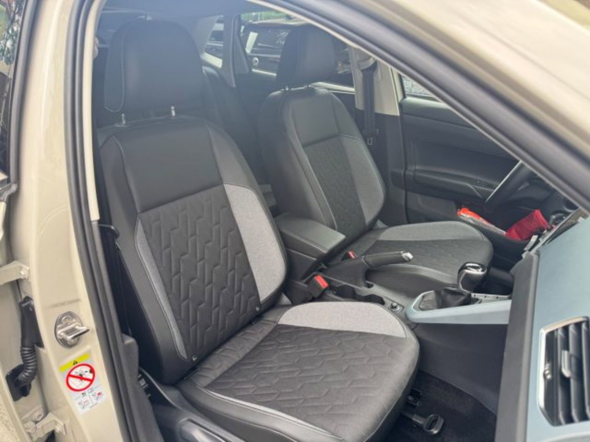 Volkswagen Polo 1.0 tsi Edition 95cv dsg (20)