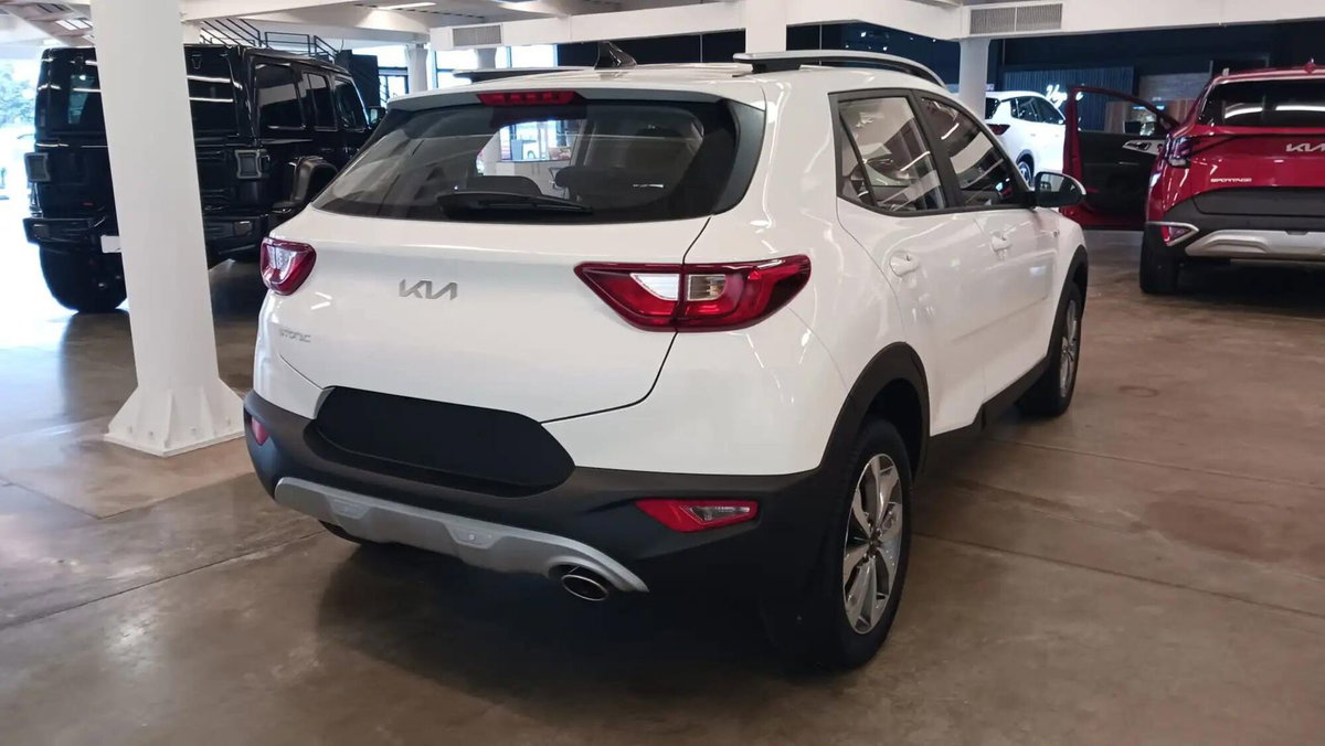 Kia Stonic 1.0 t-gdi mhev Urban 100cv mt (5)