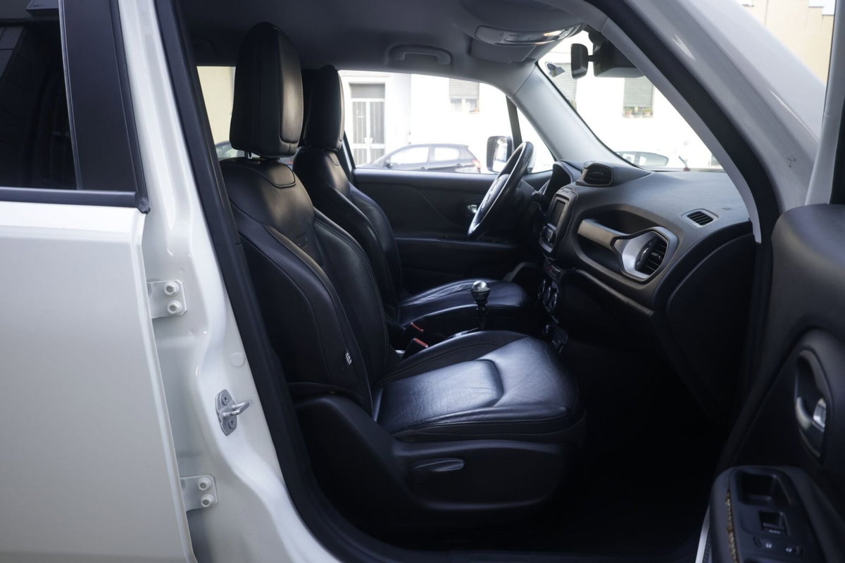 Jeep Renegade 2.0 Mjt 140CV 4WD Active Drive Limited (12)