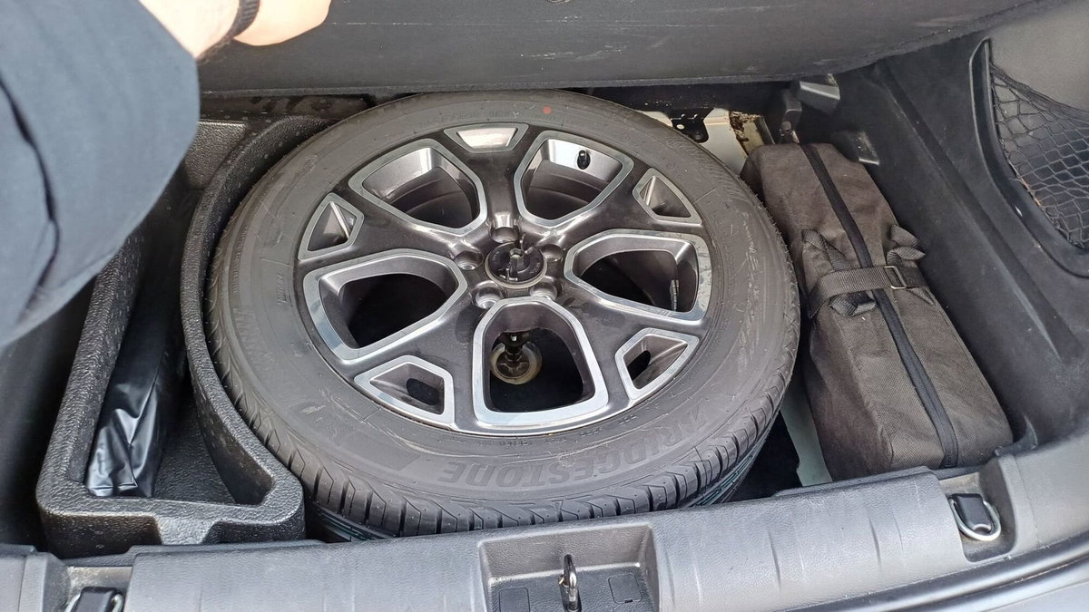 Jeep Renegade 1.4 MultiAir Limited (9)