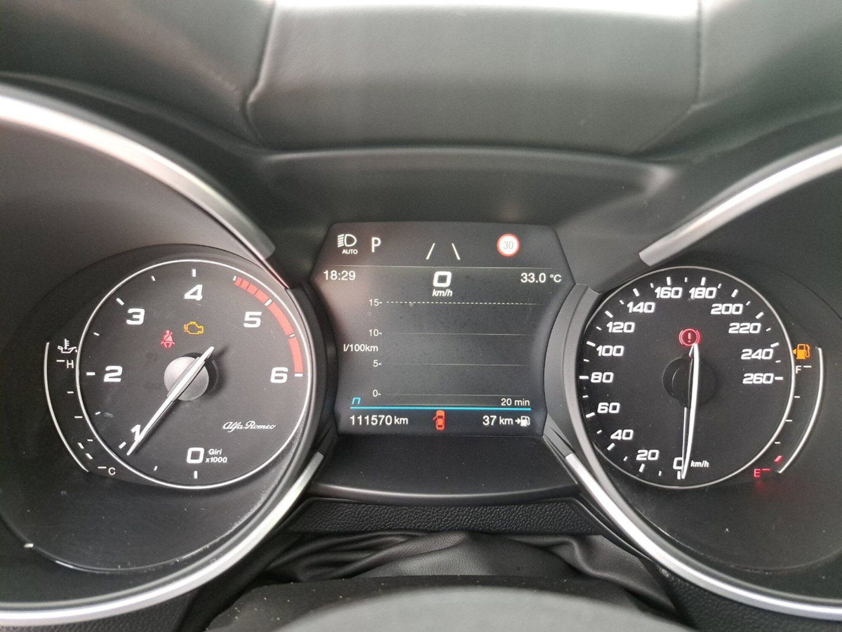 Alfa Romeo Stelvio 2.2 t Intensa Q4 210cv auto (13)
