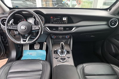 Alfa Romeo Stelvio 2.2 t Intensa Q4 210cv auto (14)