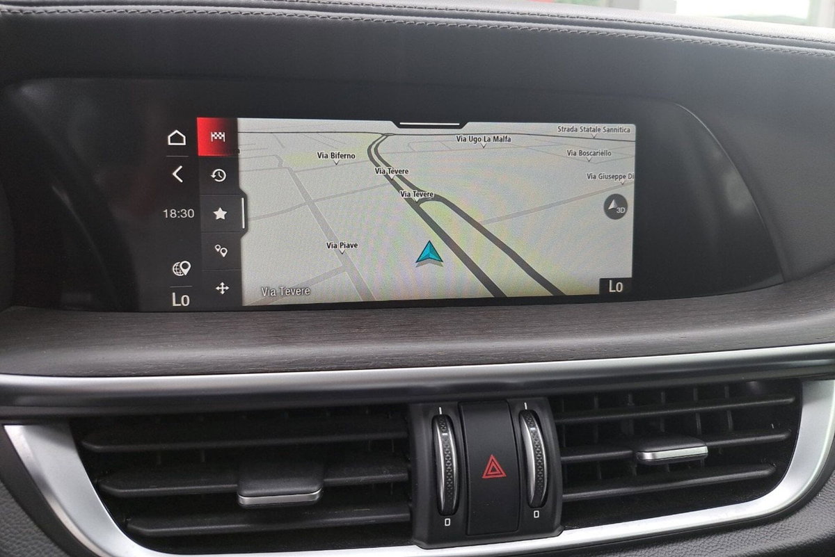 Alfa Romeo Stelvio 2.2 t Intensa Q4 210cv auto (17)