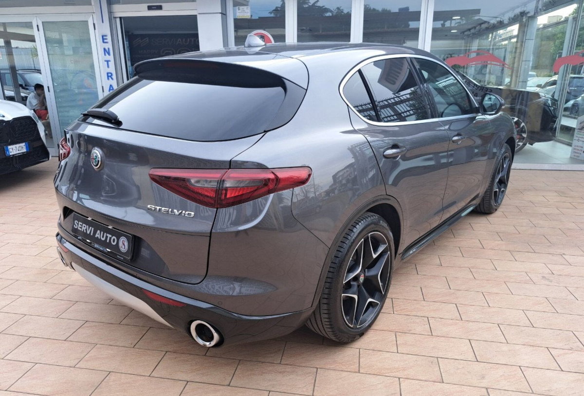 Alfa Romeo Stelvio 2.2 t Intensa Q4 210cv auto (6)