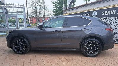 Alfa Romeo Stelvio 2.2 t Intensa Q4 210cv auto (9)