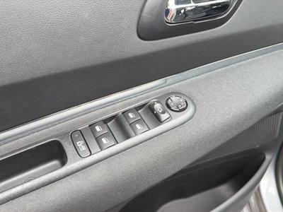 Peugeot 5008 1.6 THP 156CV Allure (16)