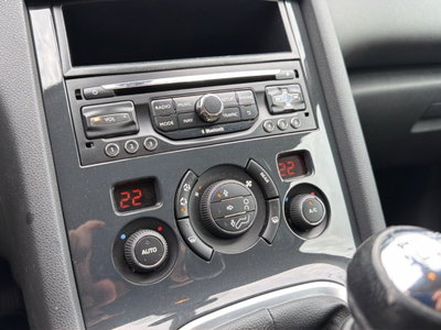 Peugeot 5008 1.6 THP 156CV Allure (17)