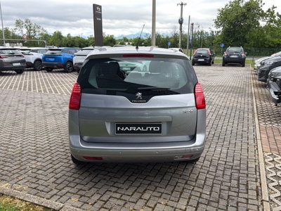 Peugeot 5008 1.6 THP 156CV Allure (6)