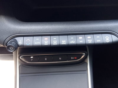 Jeep Avenger 1.2 turbo e-hybrid mhev Altitude fwd 110cv edct6 (14)